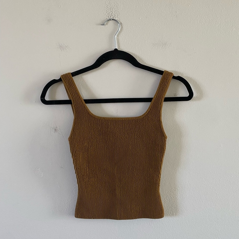 Aritzia Babaton Sculpt Knit Long Tank